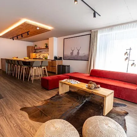 Ski In - Ski Out 4 Bedroom Chalet *