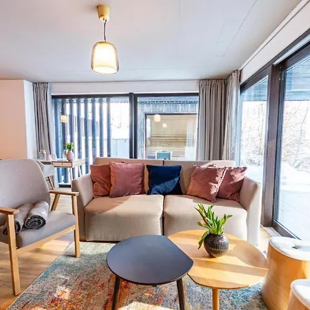 Villa Ski In - Ski Out 4 Bedroom Chalet
